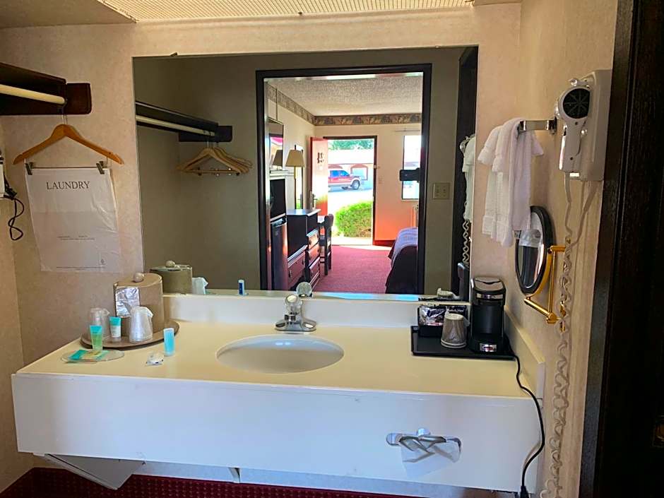 Regency Inn