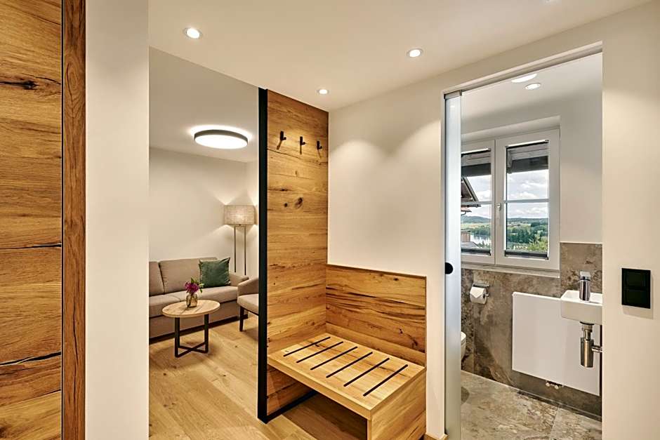 Hotel Auf der Gsteig GmbH