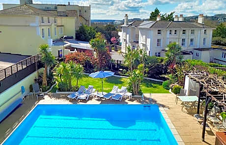 Deluxe Double Room with Pool View