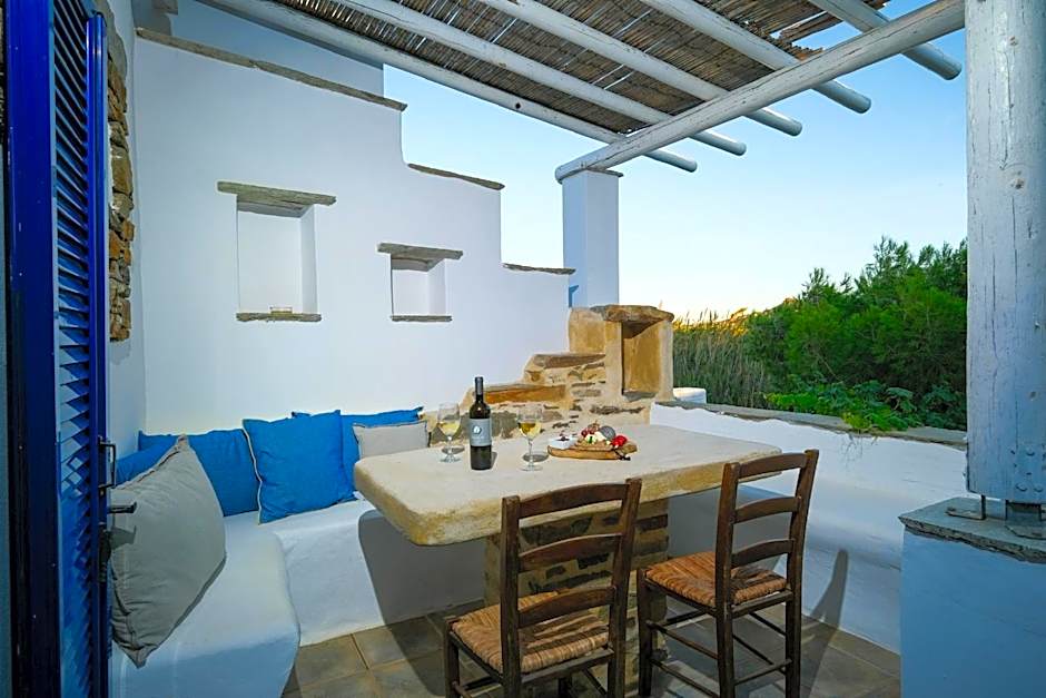 Golden Beach Studios & Suites