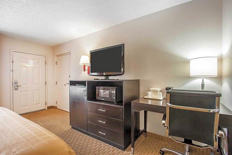 Quality Inn Savannah South