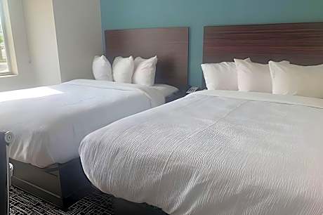 2 Queen Beds Non-Smoking
