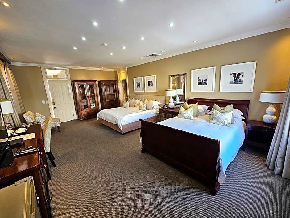 Quarters Hotel