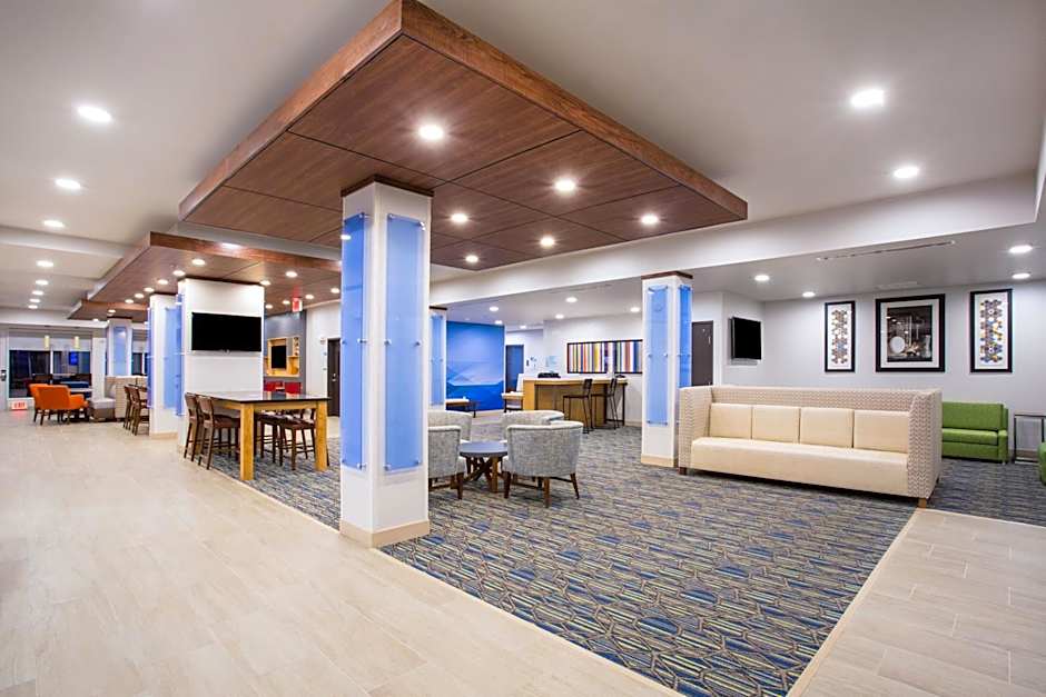 Holiday Inn Express & Suites Rapid City - Rushmore South By IHG