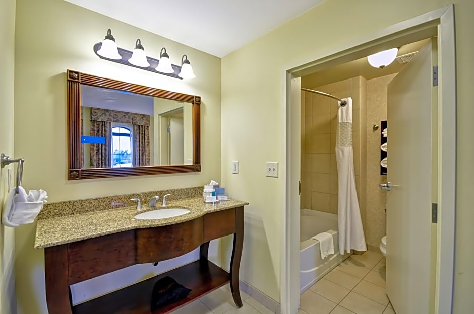 Hampton Inn & Suites North Charleston-University Boulevard