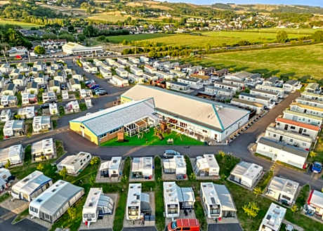 Riverside Holiday Village