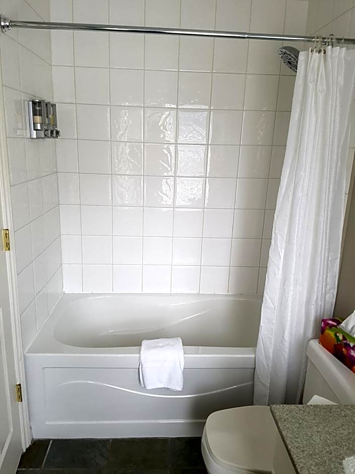 Lady MacDonald Country Inn