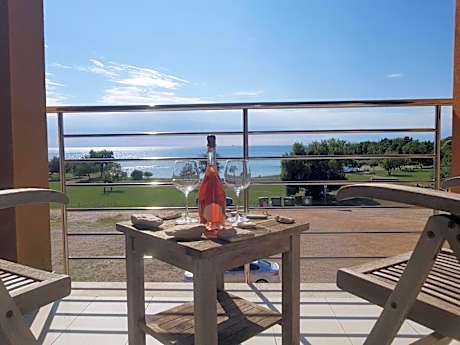 Apartments Fontana Zambratija