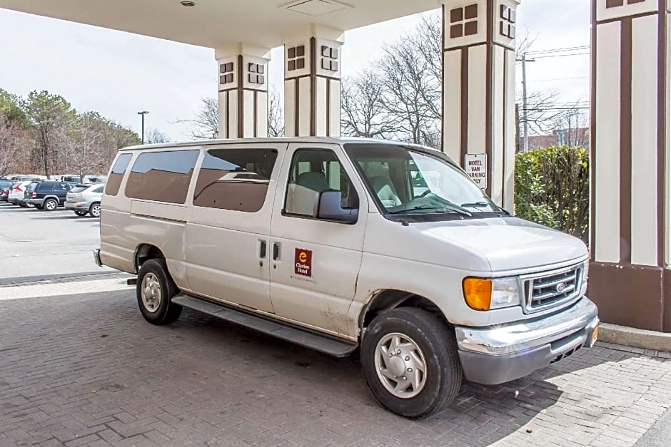 Clarion Hotel & Conference Center