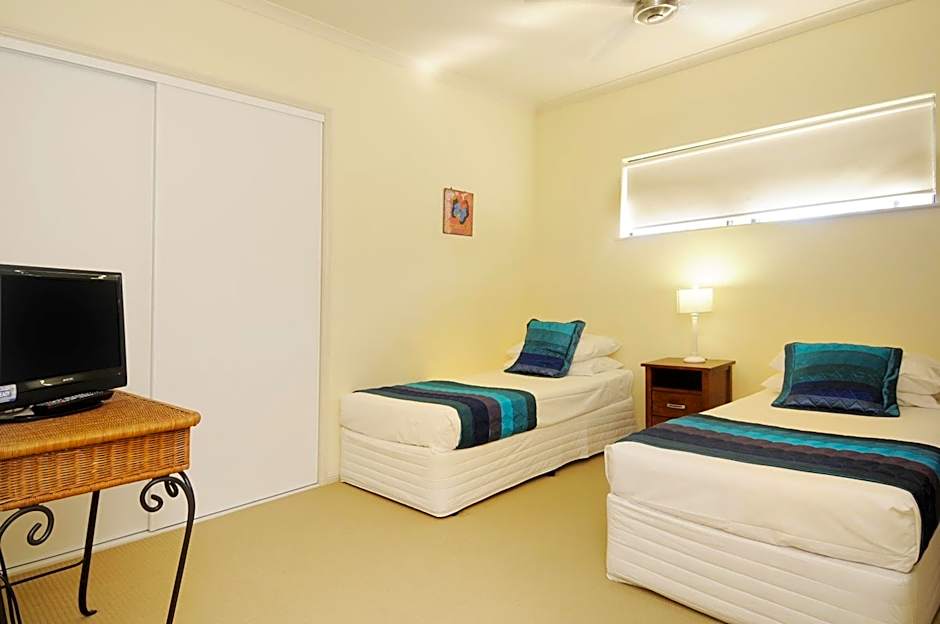 Nautilus Holiday Apartments