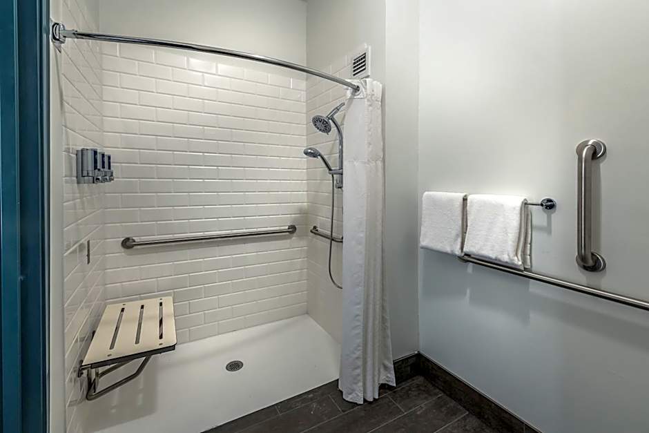 Four Points by Sheraton Anchorage Downtown