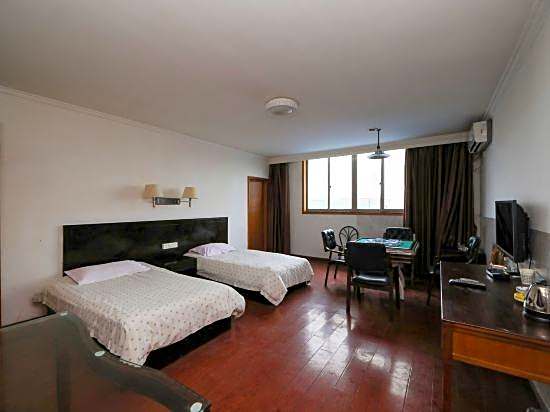 Fenghua Hotel