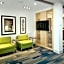 Holiday Inn Express and Suites Medford By IHG