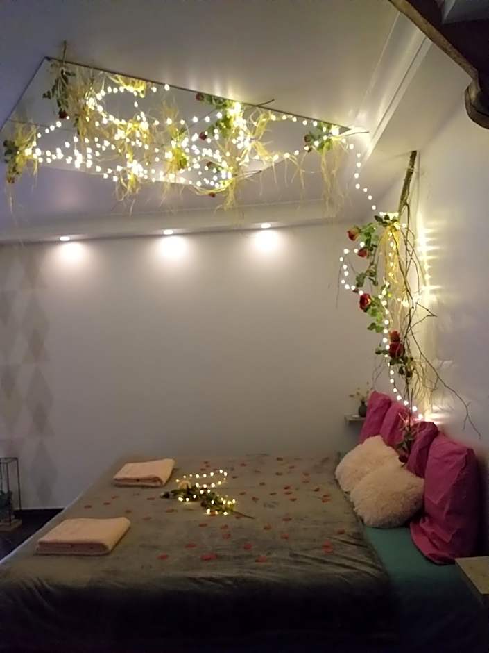 Le Ptit Spa de L'Abbaye Suite love et Spa privé