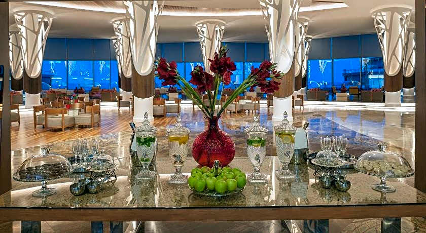 Noahs Ark Deluxe Hotel Spa