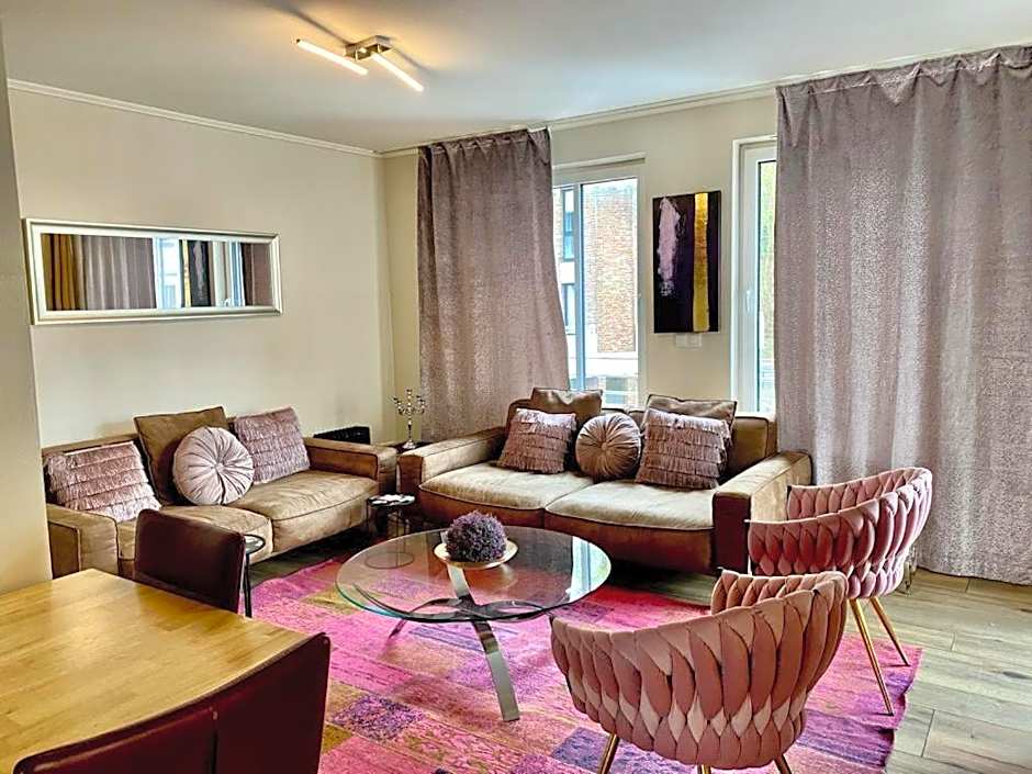 FHS ApartHotel