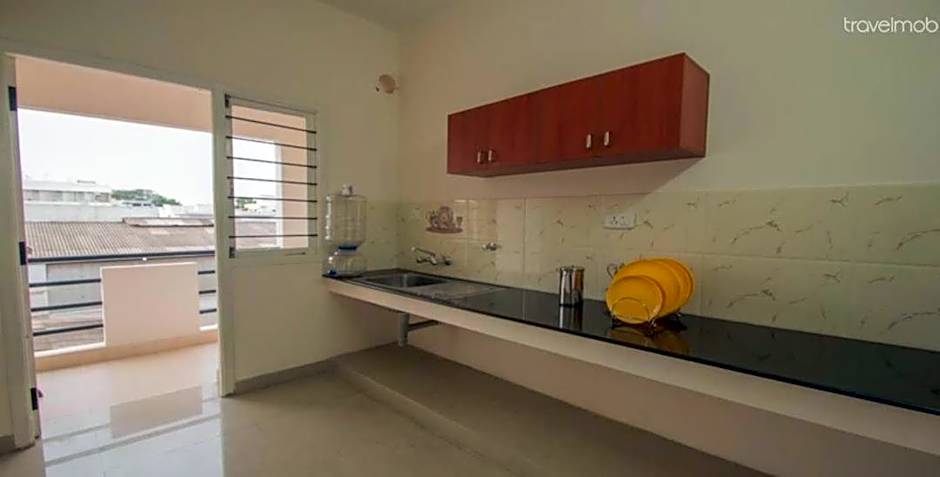 ThulasiRams Service Apartments