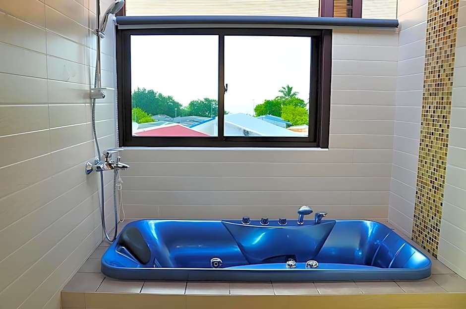 Rashu Hiyaa Hotel Dhiffushi