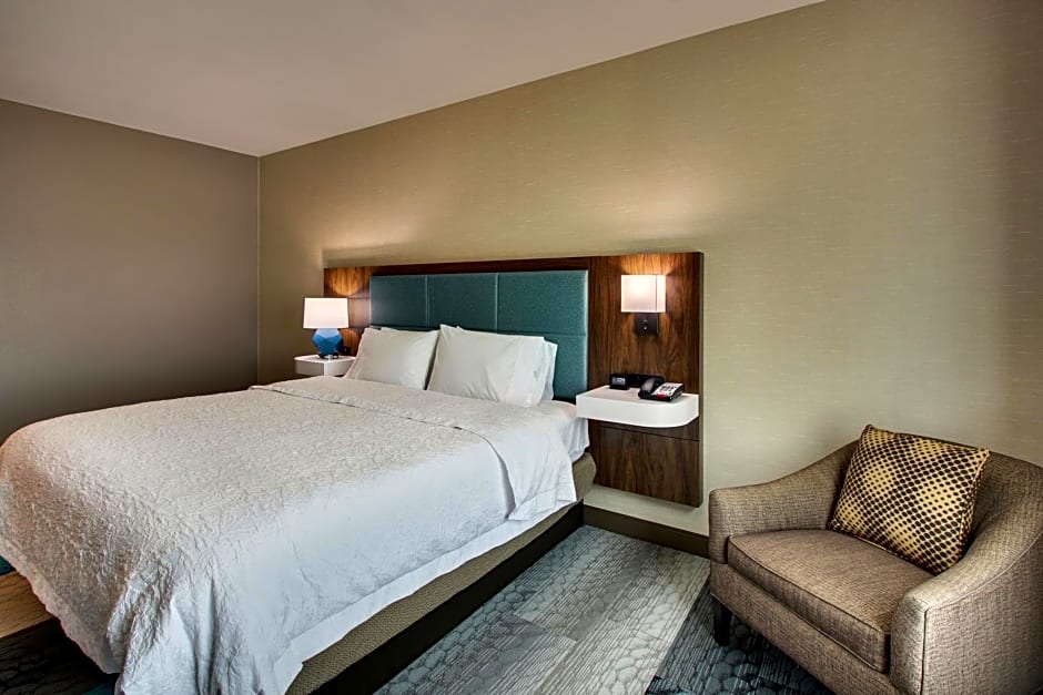 Hampton Inn & Suites By Hilton Southport