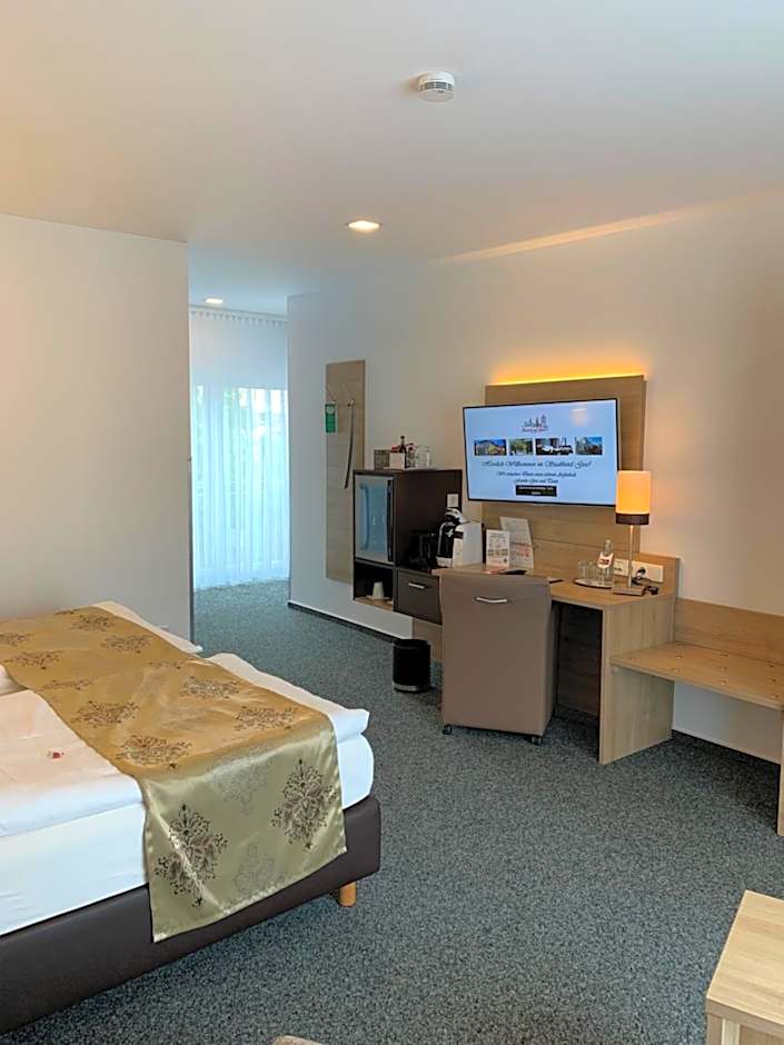 Photo 1 of 10 of Deluxe Junior Suite
