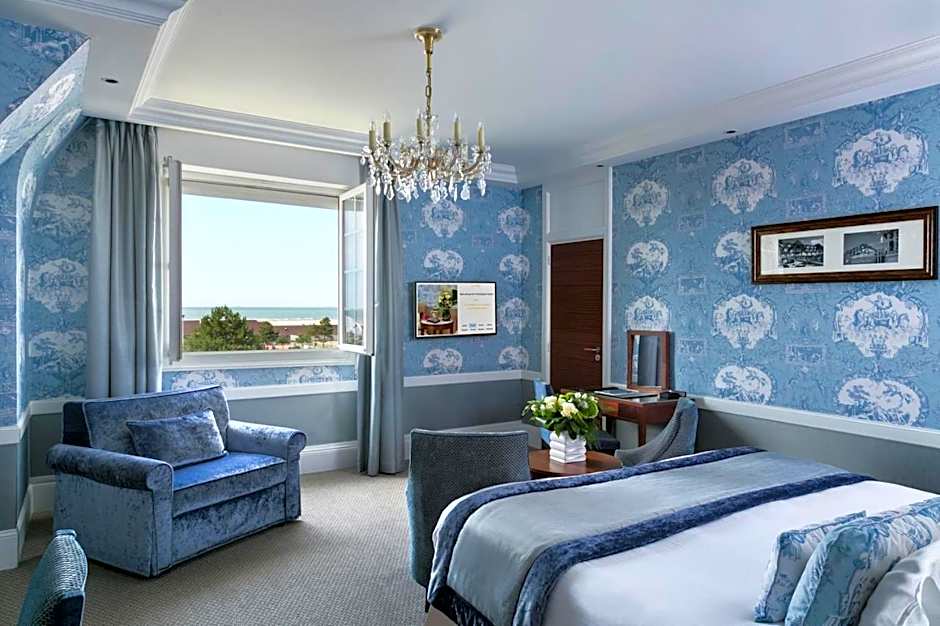 Hotel Barriere Le Normandy