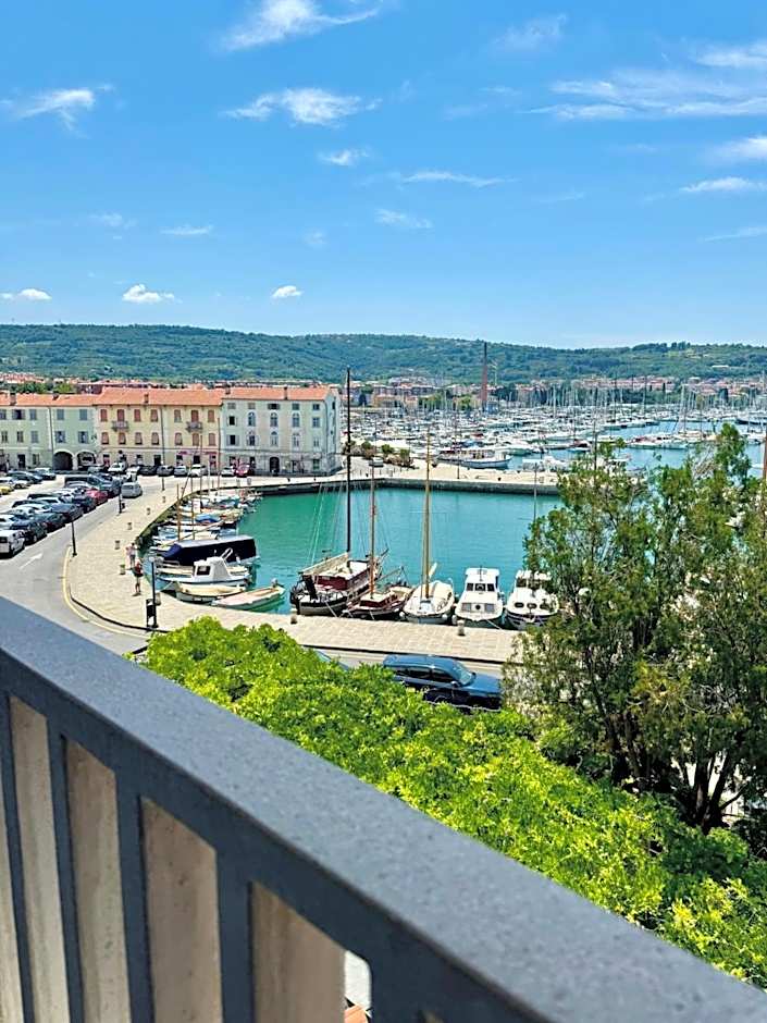 Hotel Marina