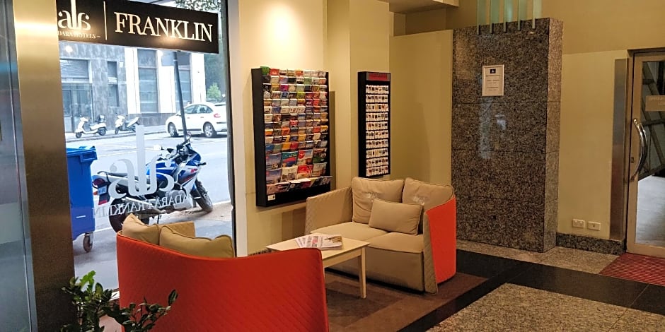 Nova Stargate Apartment Hotel