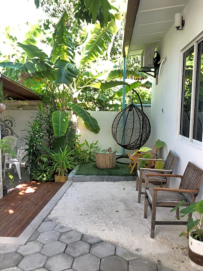 La Luna Boutique Dhangethi