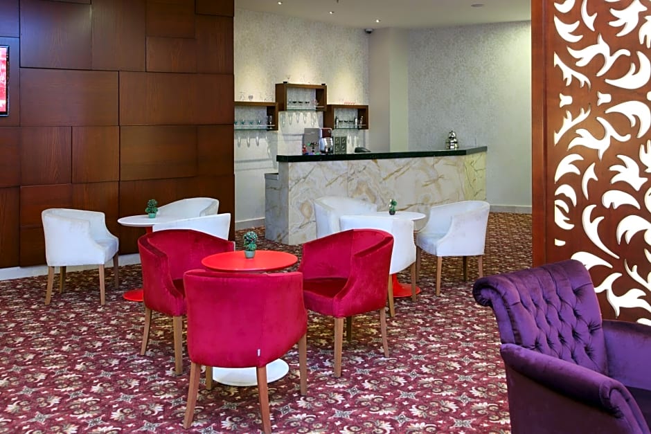 Hotel Senbayrak City