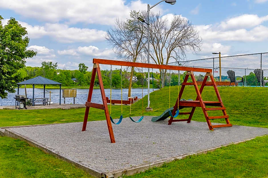 Motel 6 Campbellford, ON