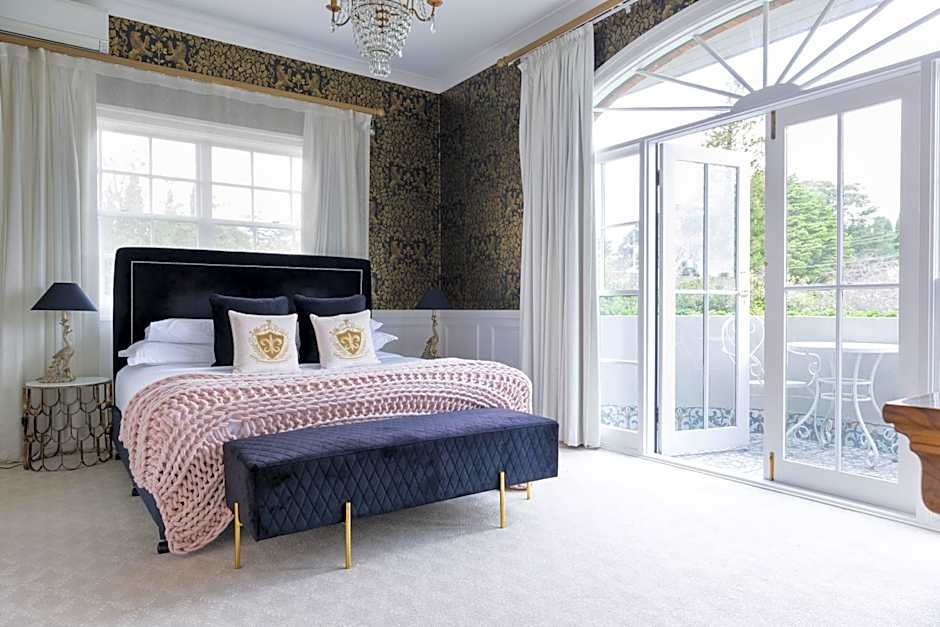 Photo 1 of 8 of Grand Suite