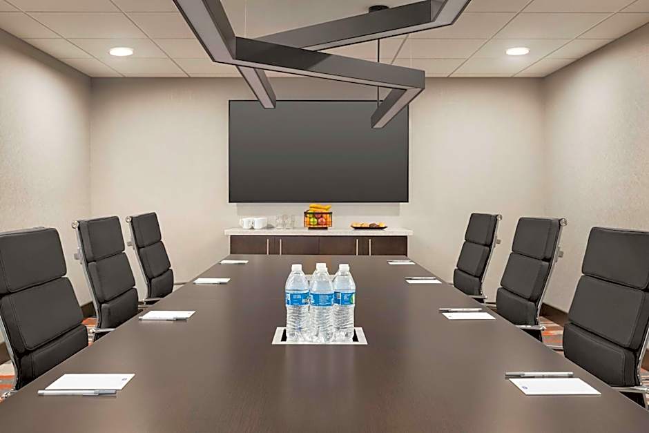 Homewood Suites by Hilton Indianapolis Downtown IUPUI