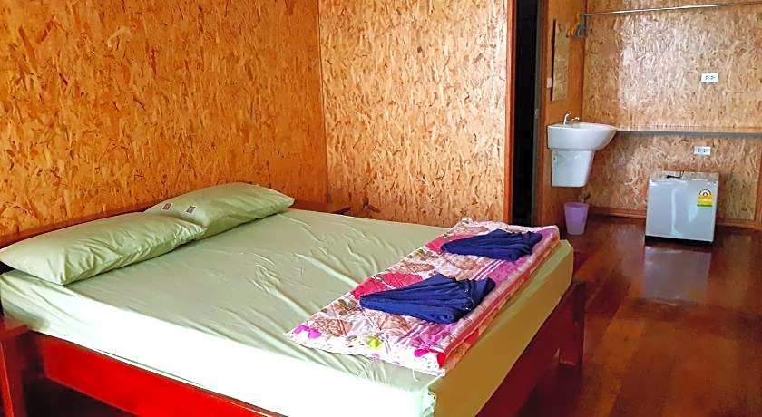 Tamarind Guesthouse Kanchanaburi