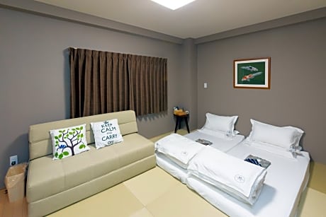 Quadruple Room with Bathroom