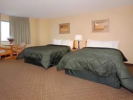 2 Double Beds Non-Smoking