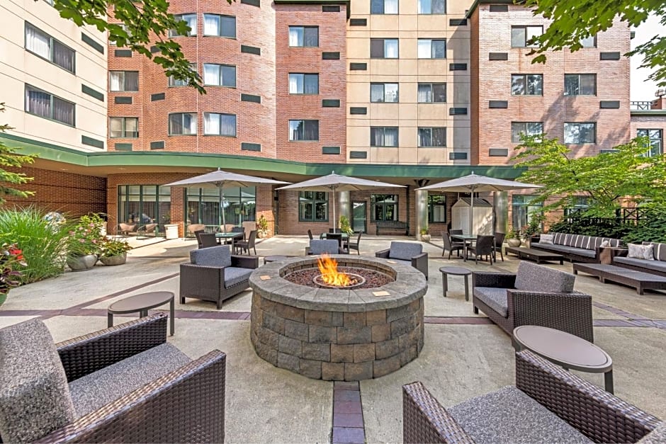 Courtyard by Marriott Boston Waltham