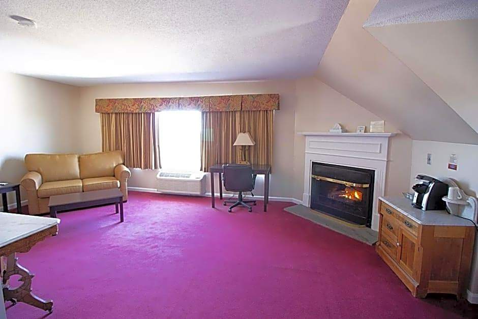The Lucerne Inn