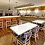 La Quinta Inn & Suites by Wyndham Dallas Love Field