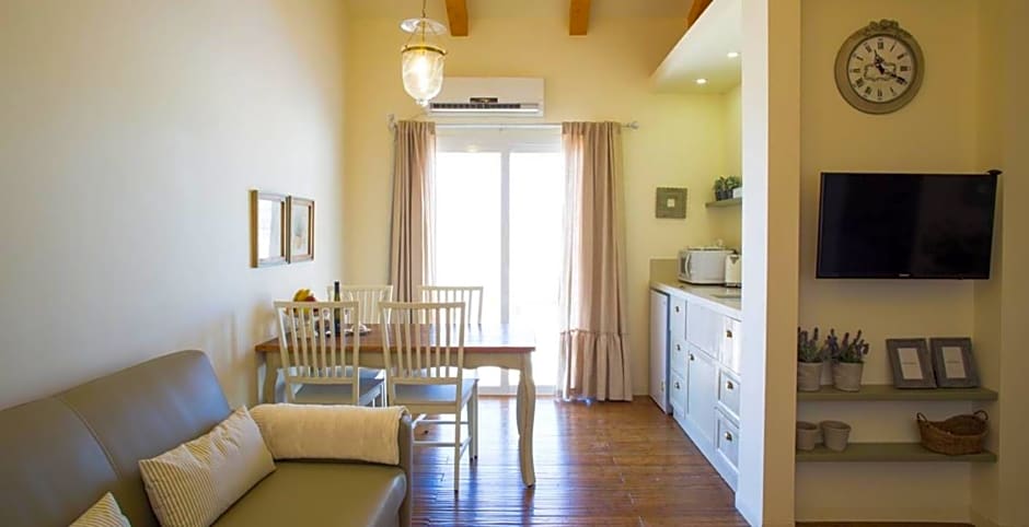 The White Chalet Boutique