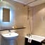 Manchester Airport Stanley Hotel by Belvilla