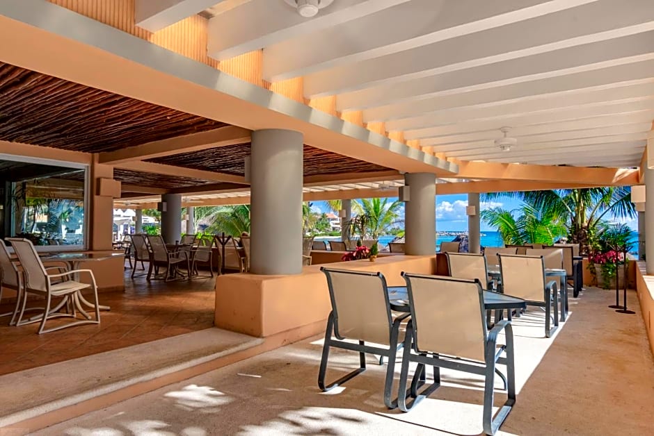 Puerto Aventuras Hotel & Beach Club