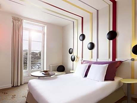 Standard Double Room with View
