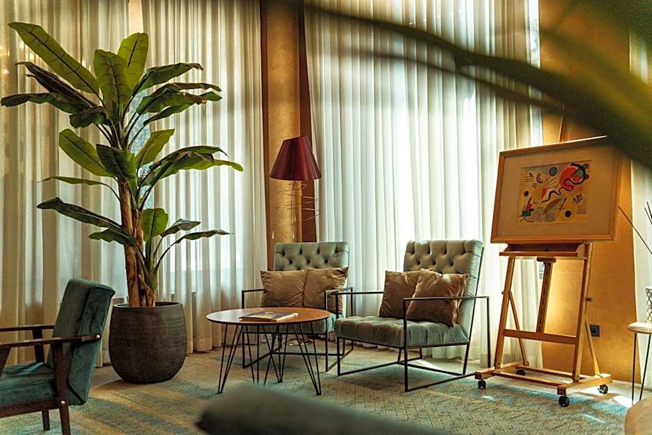 CRYSTAL Hotel Belgrade