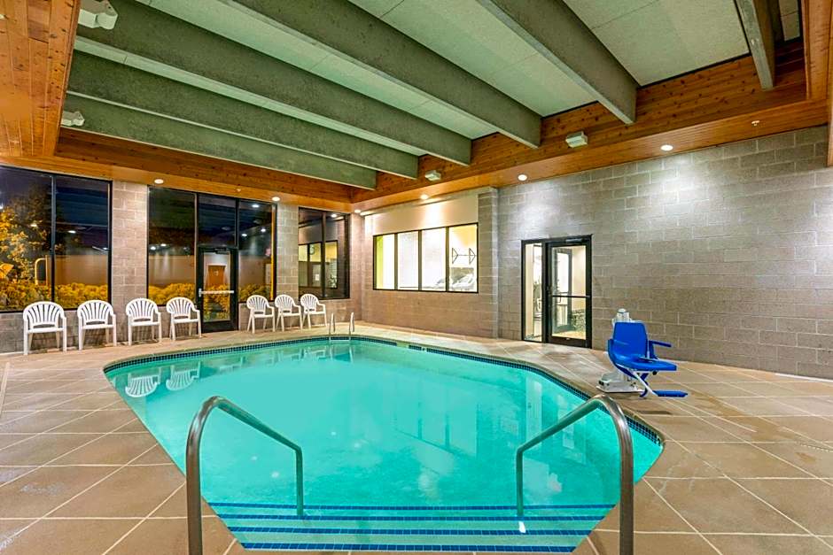 Days Inn by Wyndham Eagan Minnesota Near Mall of America