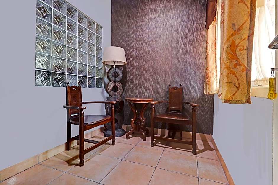 OYO Life 11350O Hotel R Cantika Syariah