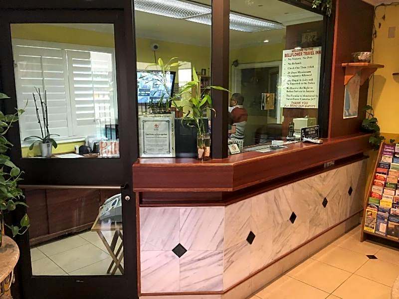 Bellflower Travel Inn