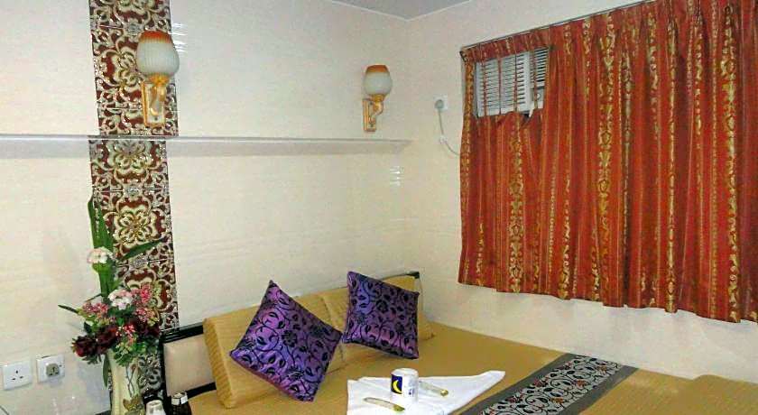 Paris Guest House 10E4