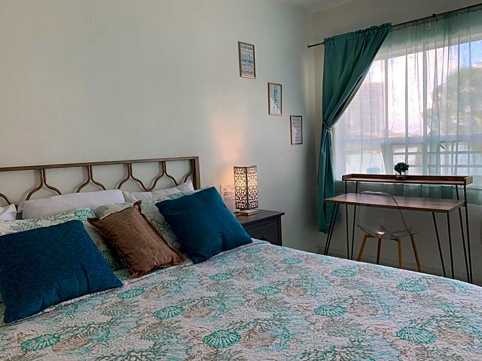 International Inn on the Bay