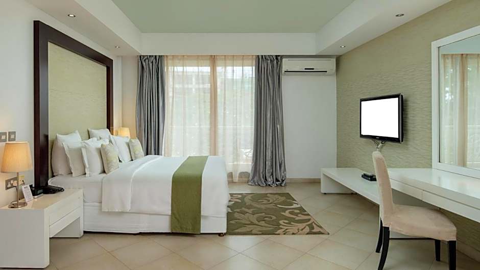 Peninsula Hotel Dar Es Salaam