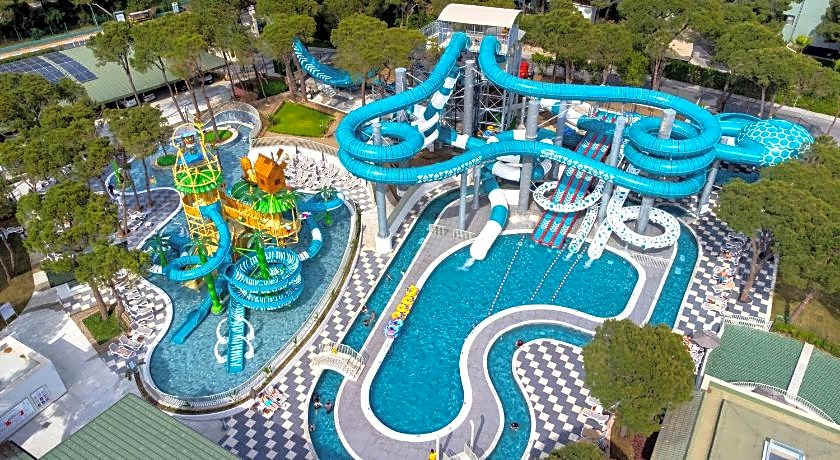 Pine Beach Belek
